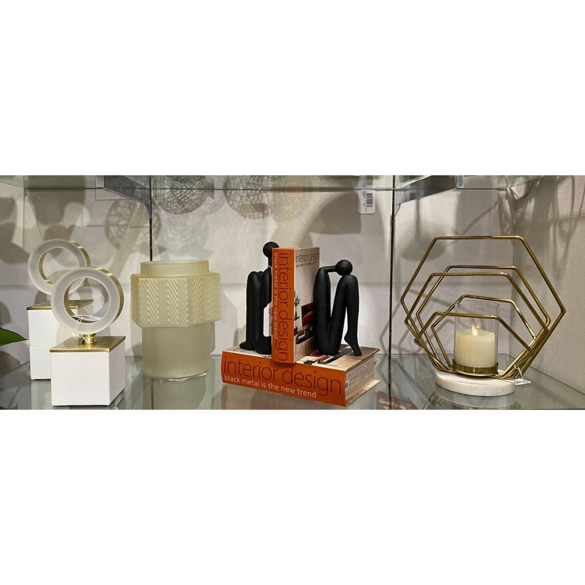 SUJETA LIBROS PAREJA DECOR2