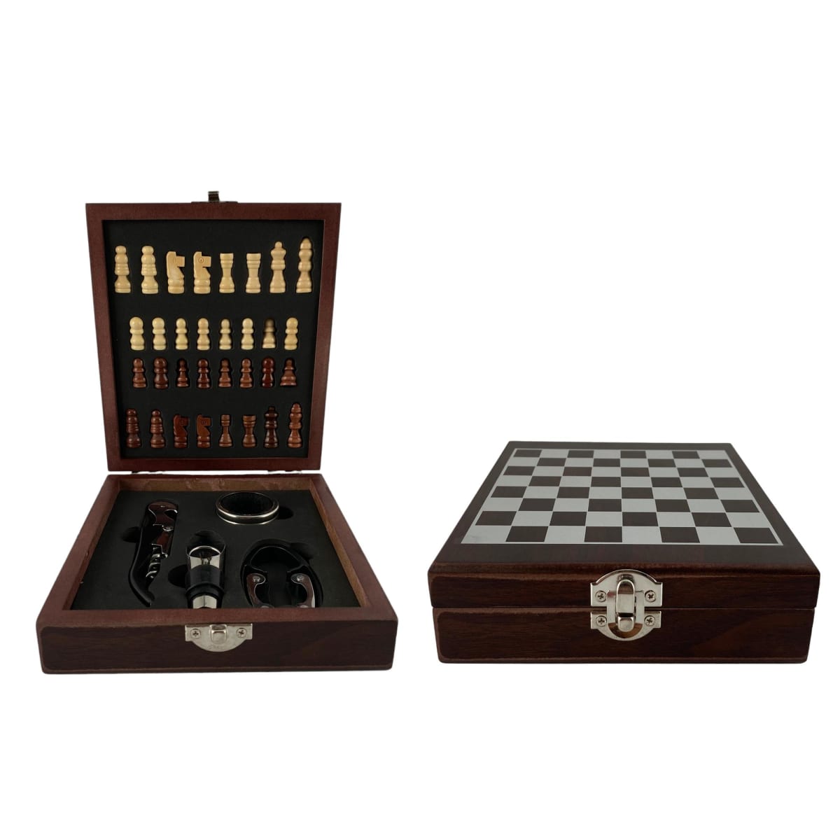 SET DE VINO CON JUEGO DE AJEDREZ EN CAJA DE MADERA3