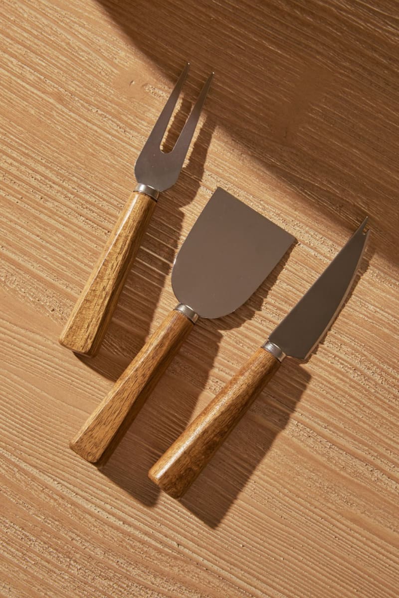 SET DE CUCHILLO DE QUESOS ACACIA1