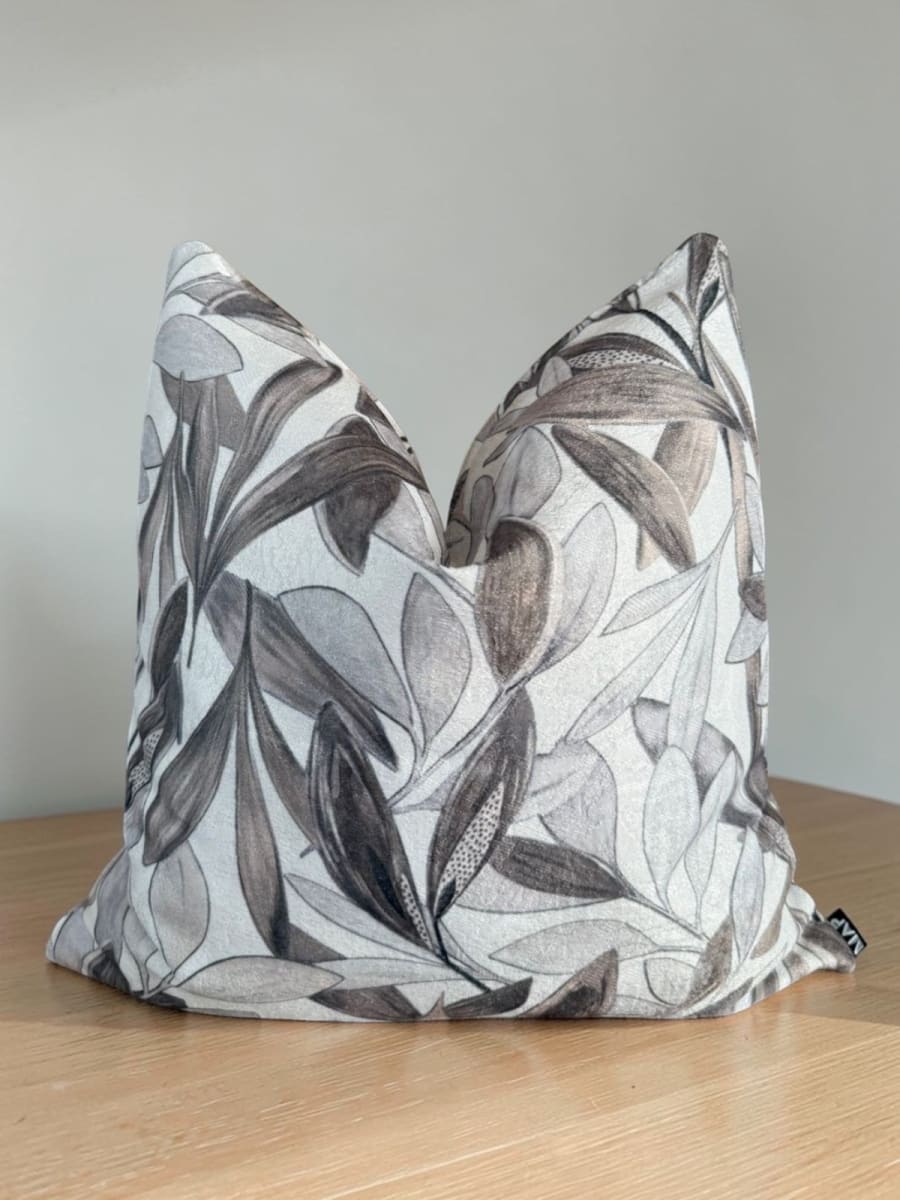 FUNDA DE COJÍN OLIVO TAUPE