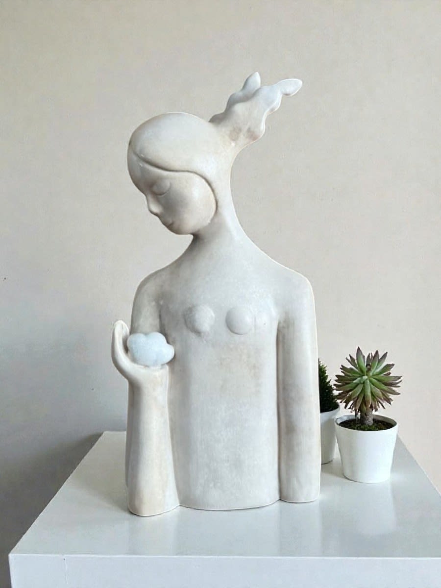 ADORNO ESCULTURA DAMA NUBE7