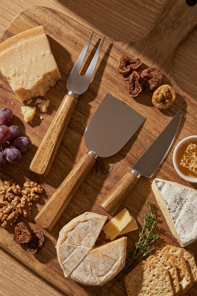 SET DE CUCHILLO DE QUESOS ACACIA2