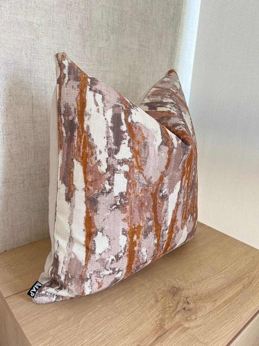 FUNDA DE COJÍN MARBLE TOPO OCRE1