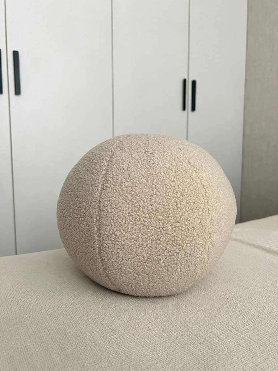 COJÍN ESFERA CURLY2