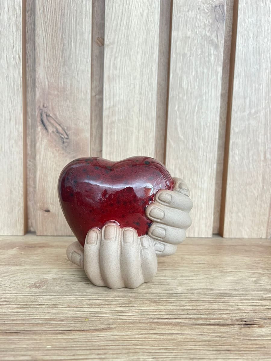 ADORNO CORAZÓN EN MANO