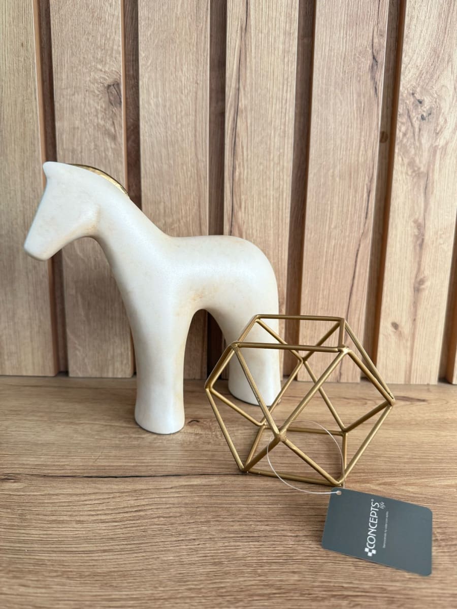 ADORNO DE MESA BOLA DORADA1