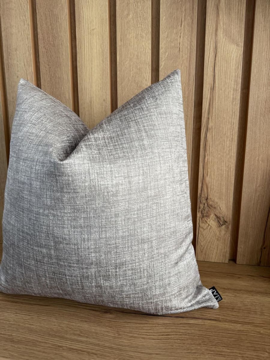 FUNDA DE COJÍN TRAMA SATIN PLATA2