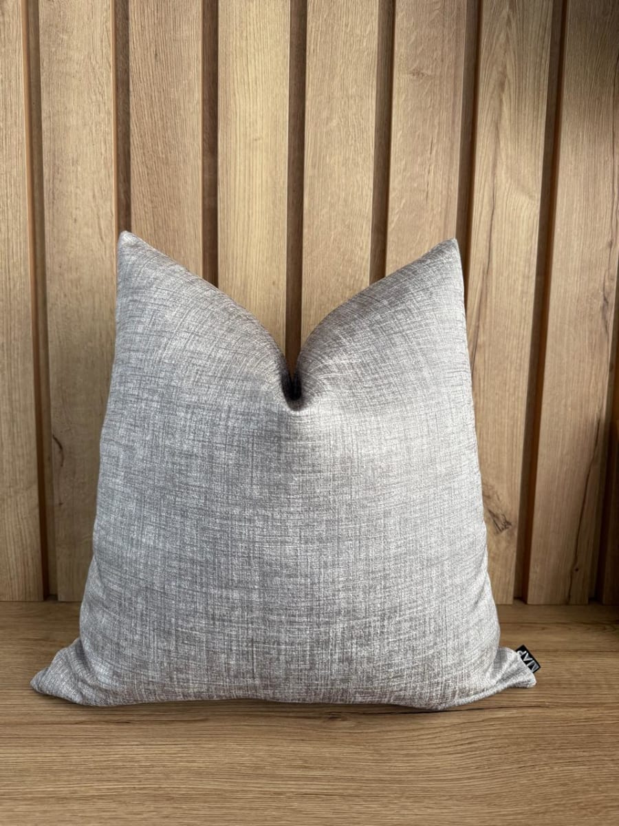 FUNDA DE COJÍN TRAMA SATIN PLATA3