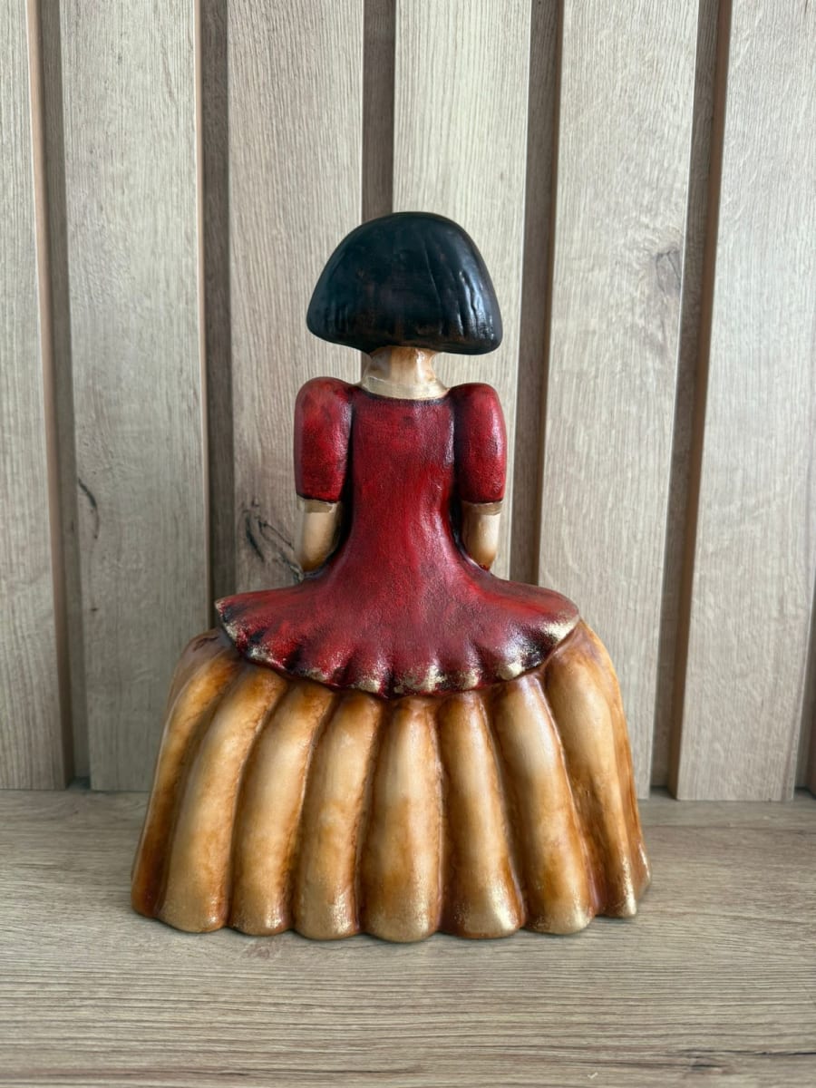 ADORNO FIGURA MENINA CLÁSICA2
