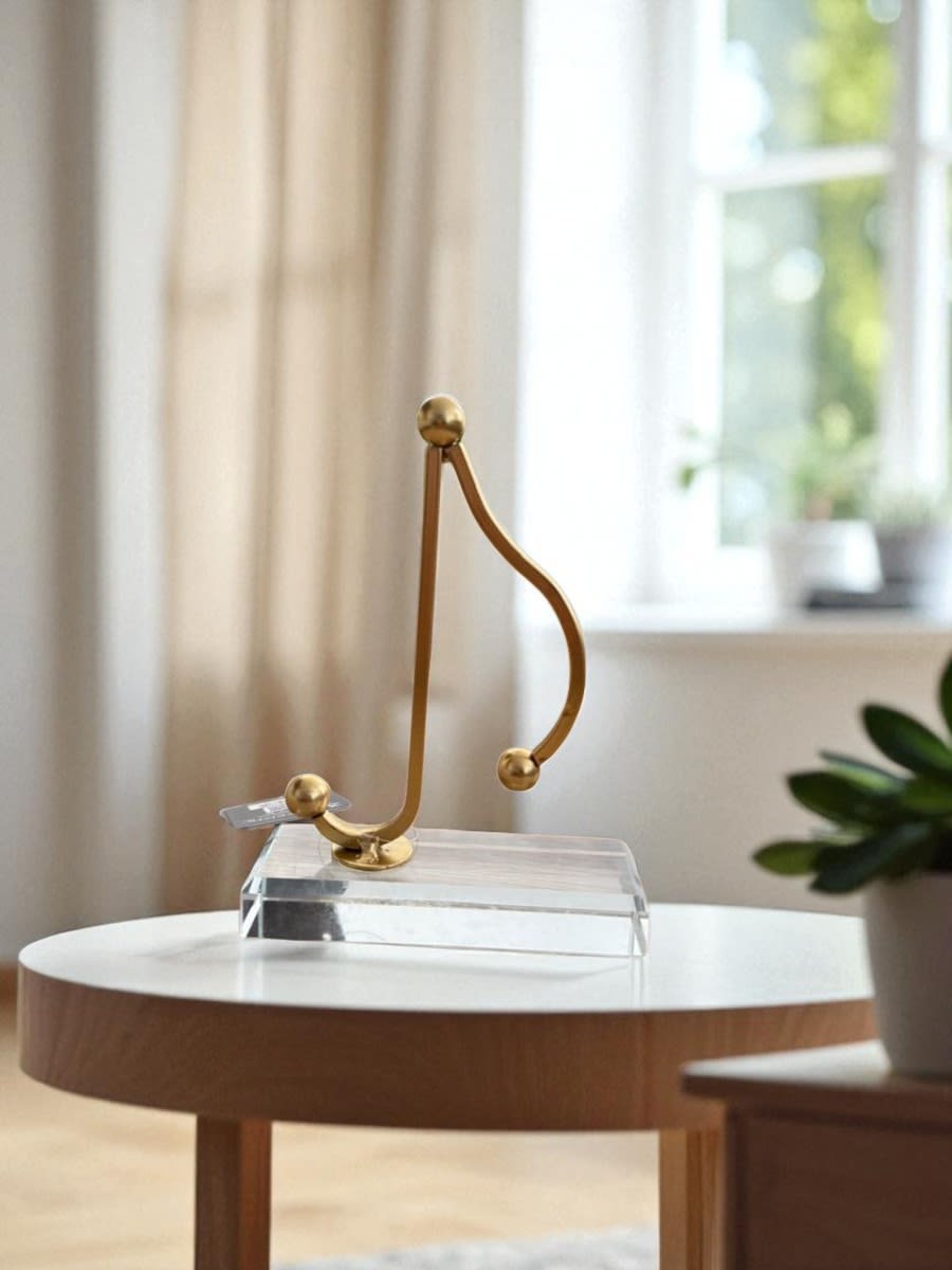 ADORNO DE ESCRITORIO MELODÍA DORADA1