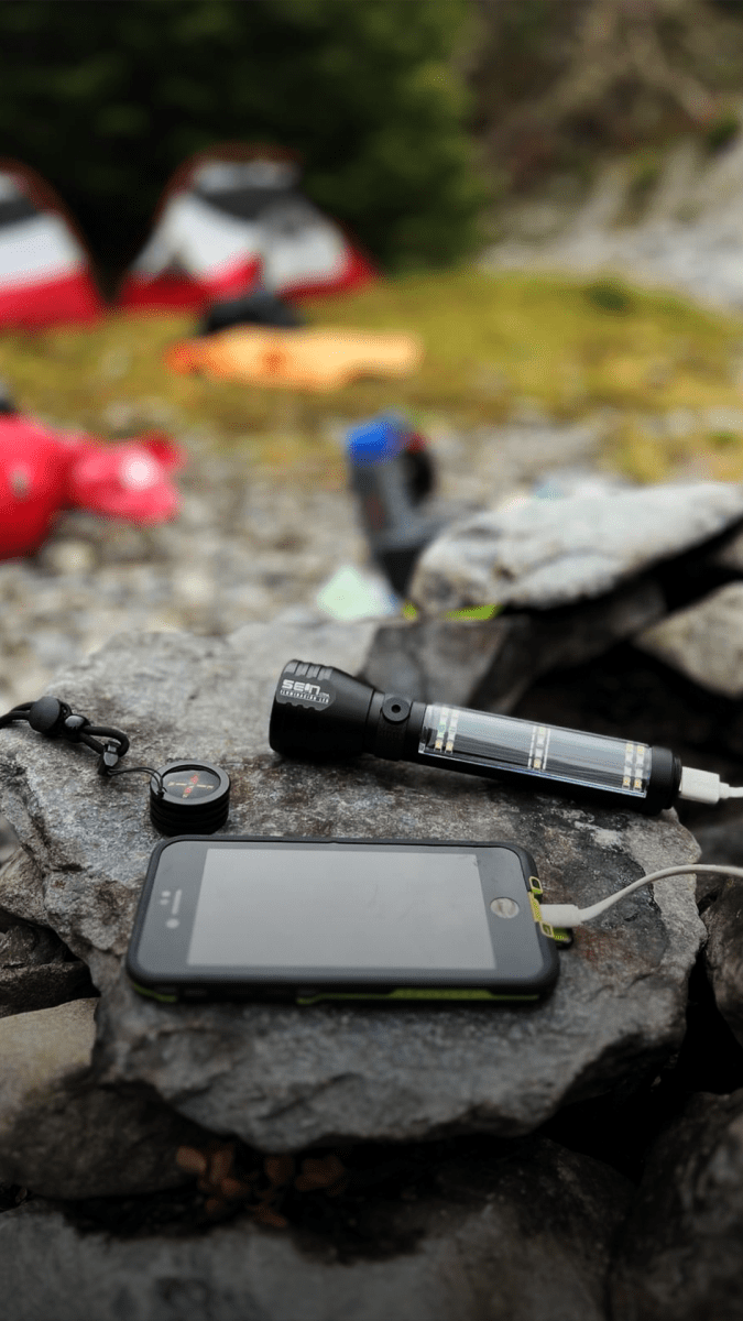 LINTERNA SOLAR MULTIUSO2