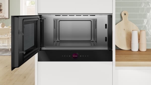 Microondas Empotrable Bosch Serie 8 BFL7221B1 900 W 21 L Sin Plato Giratorio Negro5
