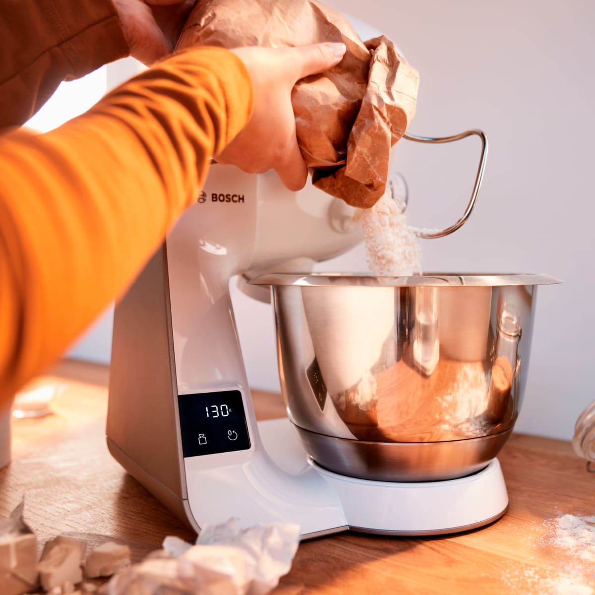 Serie 4 Robot de cocina con báscula MUM 5 1000 W Blanco3