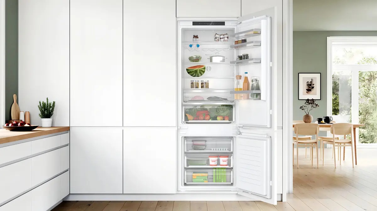 Refrigerador Combi Integrable Bosch Serie 4 KBN96VFE0 No Frost 383 L VitaFresh XXL3