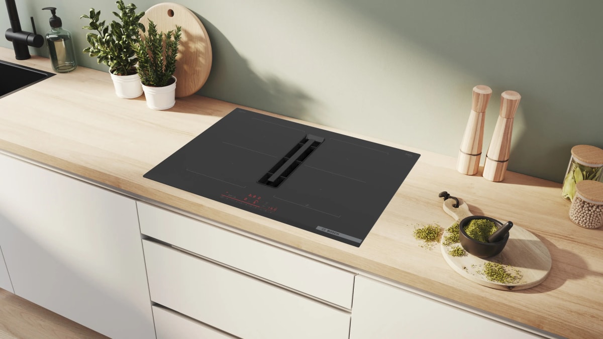 Encimera de Inducción con Extractor Integrado Bosch Serie 6 PVQ731H26E 70 cm Home Connect Vidrio Negro1