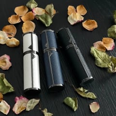 PERFUMERO DE LUJO 5ML, PIEL DE VARIOS COLORES CON METAL NEGRO