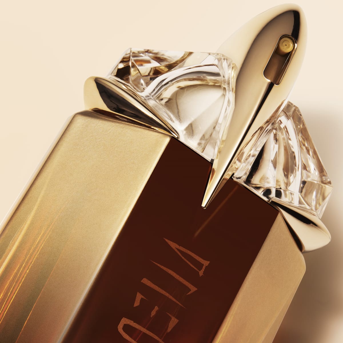 ALIEN GODDESS BY MUGLER2