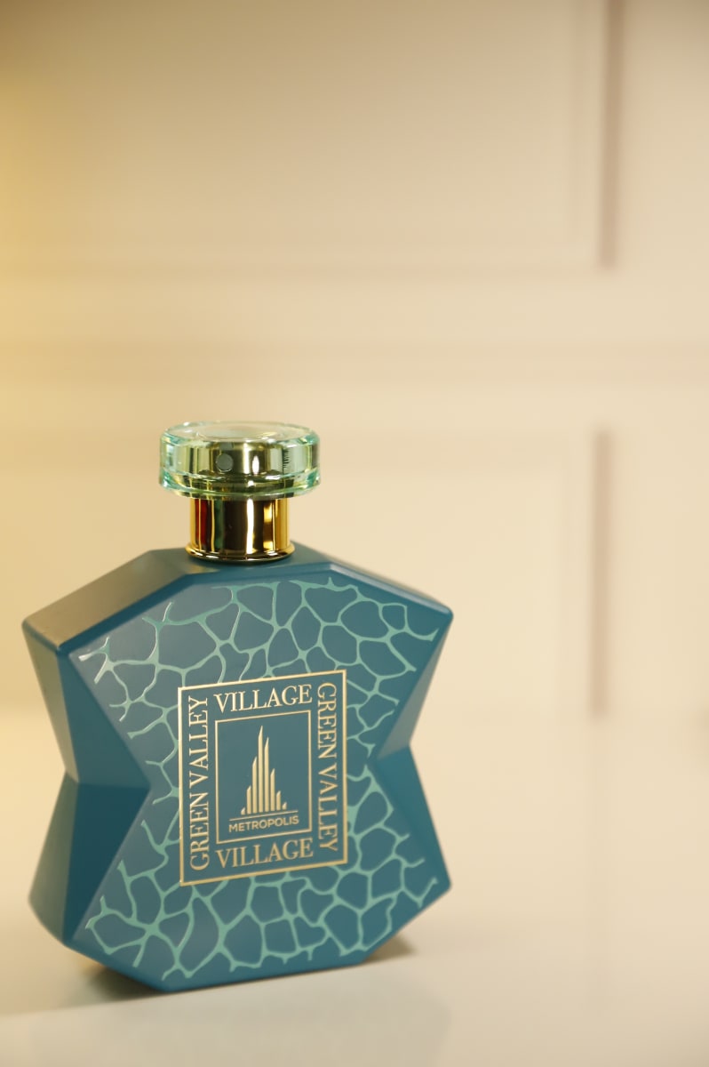 GREEN VALLEY VILLAGE U 3.4oz/100ml EDP4