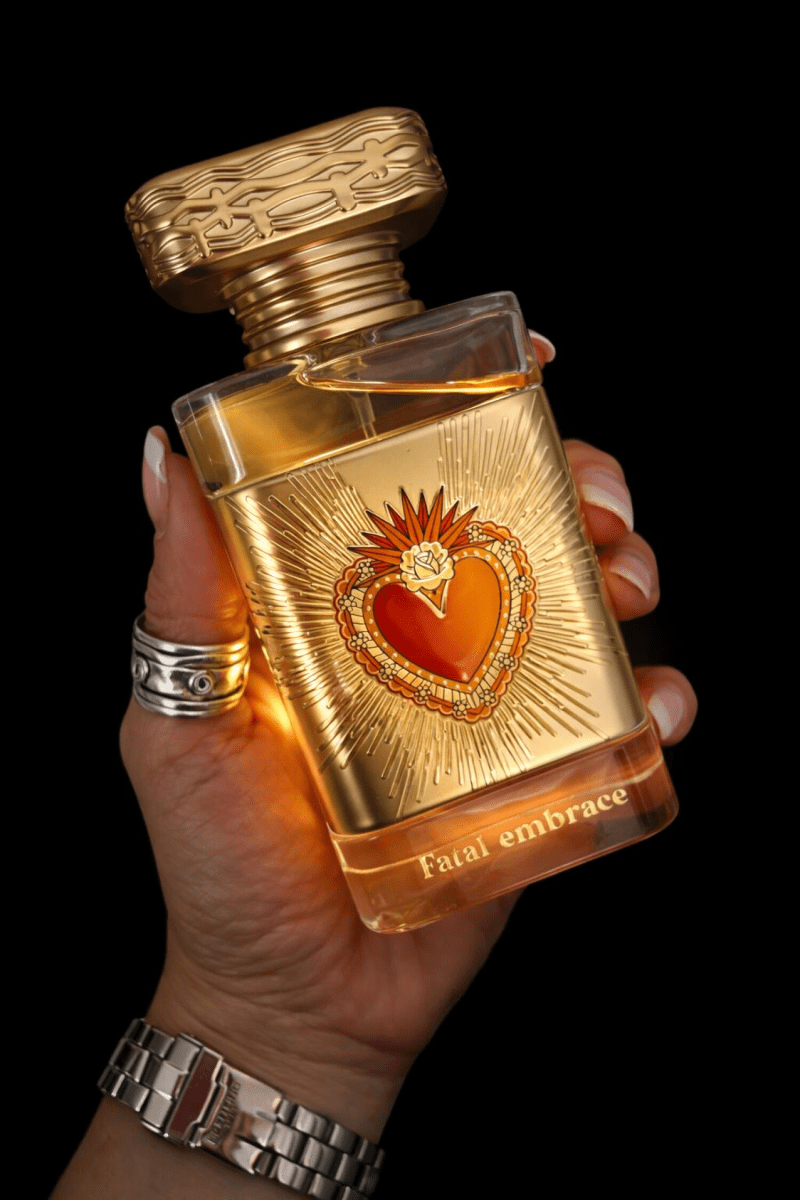 FATAL EMBRACE BY PARIS CORNER EDP F2