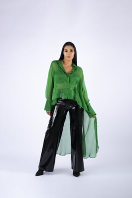 CAMISA LARGA DE SEDA VERDE1