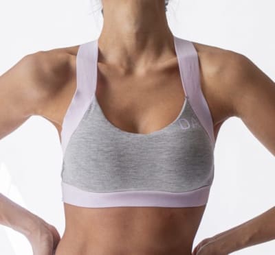 TOP DEPORTIVO ESCOTE REDONDO CON TIRANTES ELASTICOS LILA1