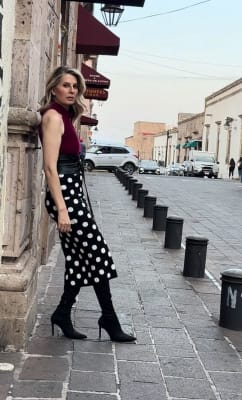FALDA DE PUNTO POLKA DOTS1