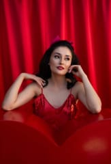 TOP CON FLOR 3D  ROJO