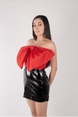 TOP CON MOÑO TAFETA ROJO