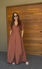 JUMPSUIT CON MANGAS
