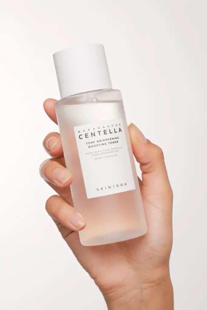 SKIN1004 Centella Tone Brightening Toner 210ml - Tónico iluminador Facial2