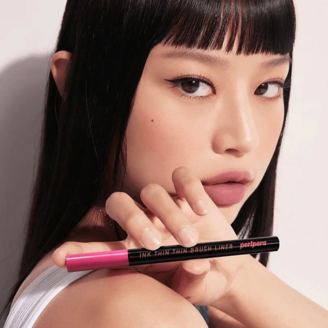 Peripera Delineador “Ink Thin Thin Brush Liner” 001 BLACK NOIR5