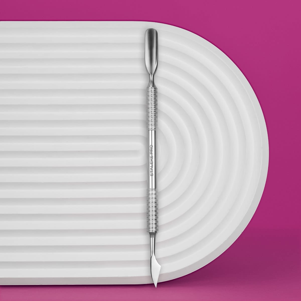 Staleks Pro Expert 30 Type 3 – Repujador de Cutículas3