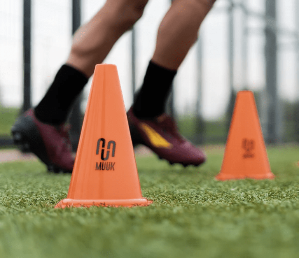 CONOS DEPORTIVOS MUUK, COLOR NARANJO, 32 CMS.3