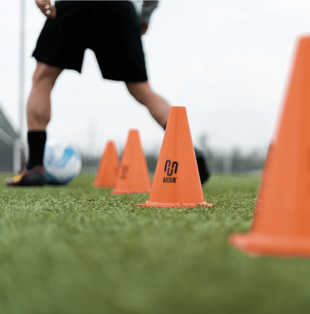 CONOS DEPORTIVOS MUUK, COLOR NARANJO, 32 CMS.2