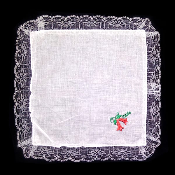 PAÑUELO BORDADO C/BLONDA1