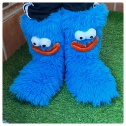 PANTUFLA OJOS LOCOS6