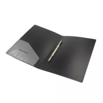 CARPETA NEGRA CON GUSANO PARA ARCHIVAR2