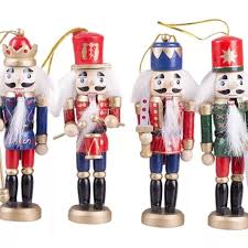 SET 4 CASCANUECES
