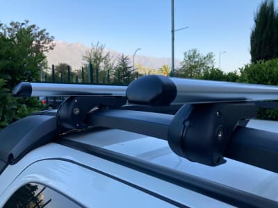 BARRAS DE ALUMINIO LAUCA PORTAEQUIPAJE PORTA CARPAS DE TECHO L:1,32MT ARK1