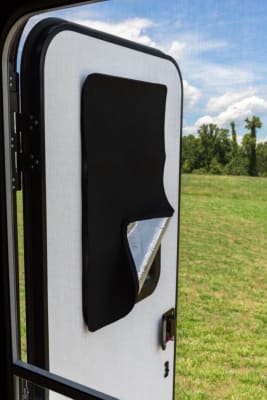 CORTINA BLACK OUT PARA VENTANA PUERTA 41,2 X 64,1CM