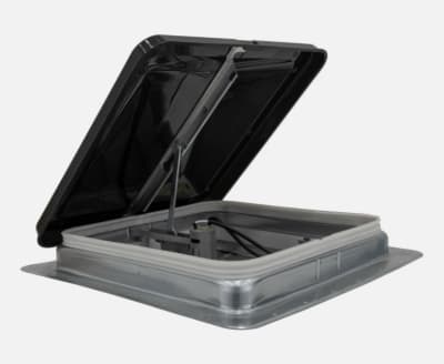 CLARABOYA CON EXTRACTOR 12V NEGRO P/VENT 36X36CM
