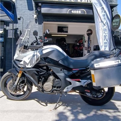 Moto Usada CFMOTO 650MT - 2022