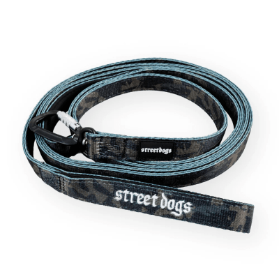STREET DOGS CORREA LARGA MOSQUETON AUTOMATICO BLACK CAMO 3 METROS
