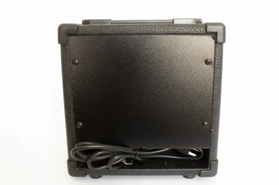 AMPLIFICADOR DE GUITARRA ELECTRICA 10W XGTR3