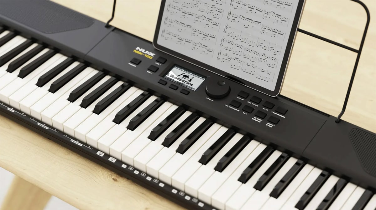 Teclado Personal Con Batería Recargable NEK-100 NUX3