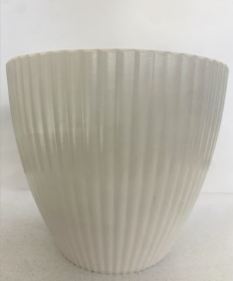 Maceteros Rayado Color: Blanco de  Resina