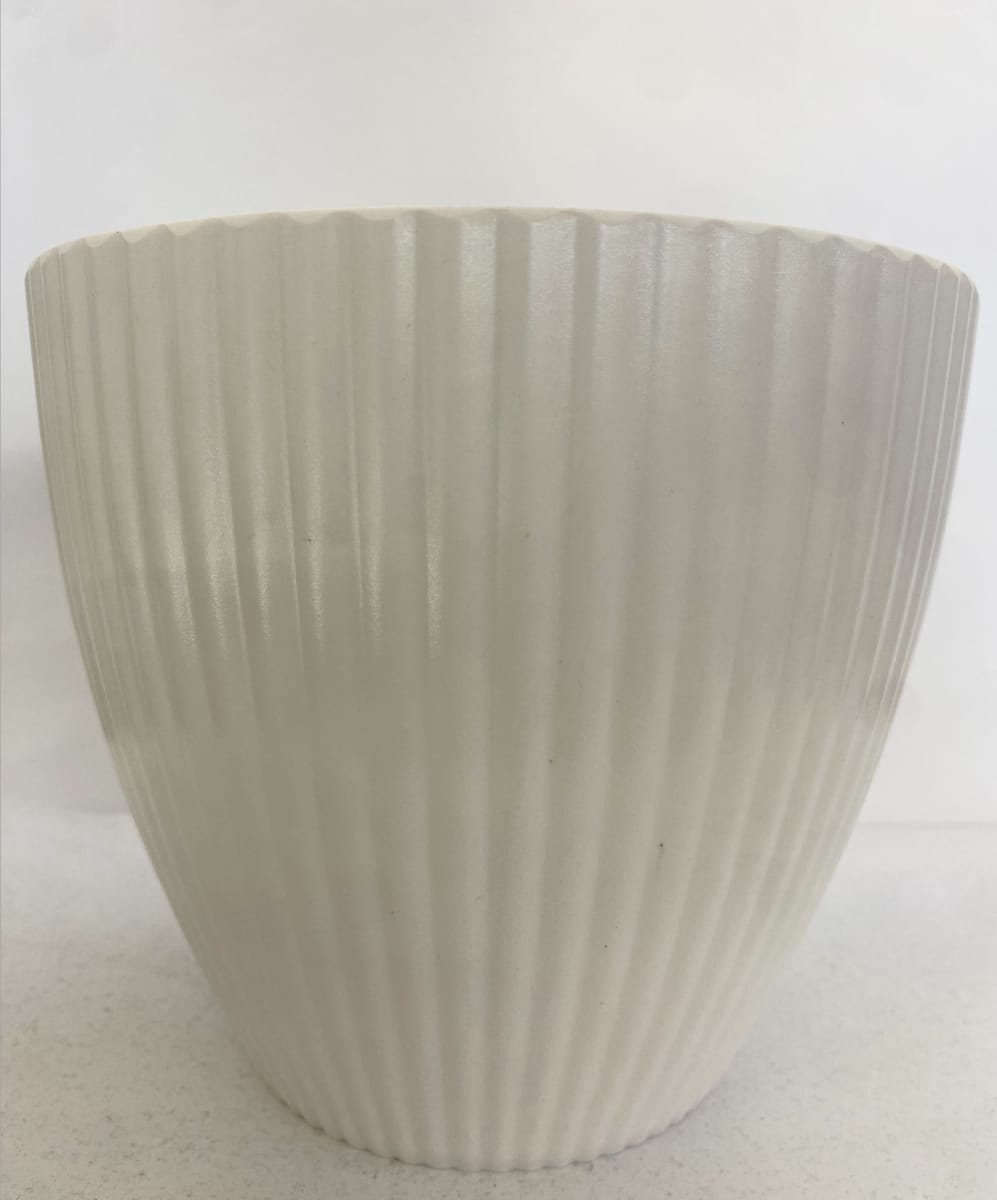 Maceteros Rayado Color: Blanco de  Resina1