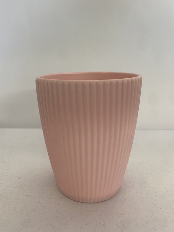 Maceteros Rayado Resina. Rosado1