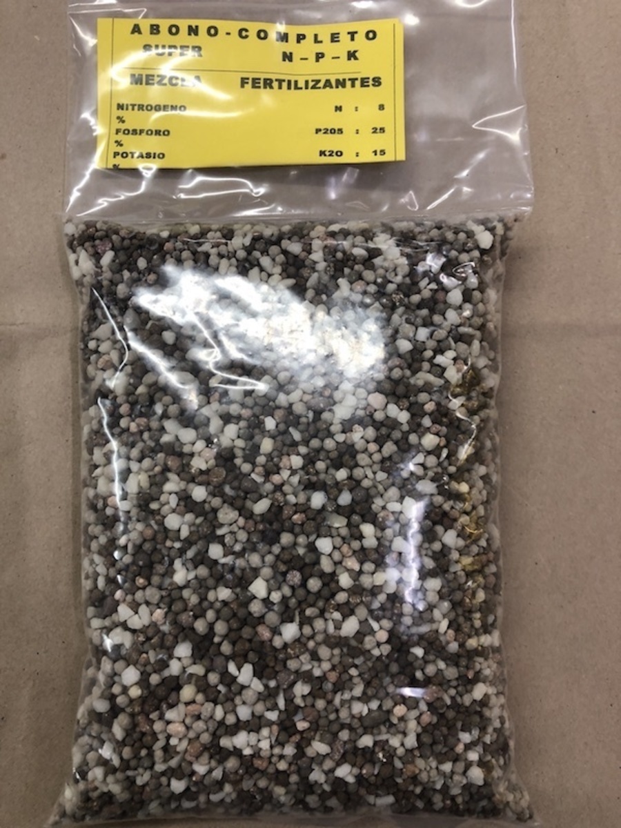 Abono Completo Kilo . NPK 8-25-151