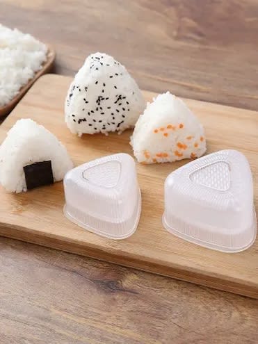 MOLDE PARA  ONIGIRI TRIANGULAR2